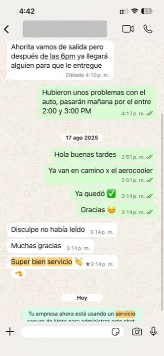 Mensaje de WhatsApp de un cliente con valoración positiva